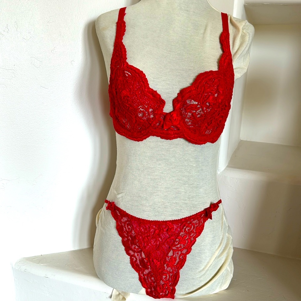 Victoria’s Secret bra & panty set